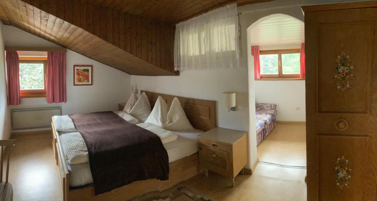 Garni Guflhof Bed and Breakfast Caldaro Eksteriør billede